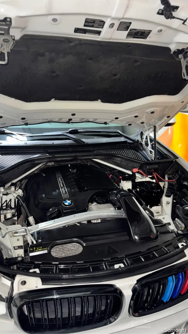 BMW X5 2014 · 3.5 AT