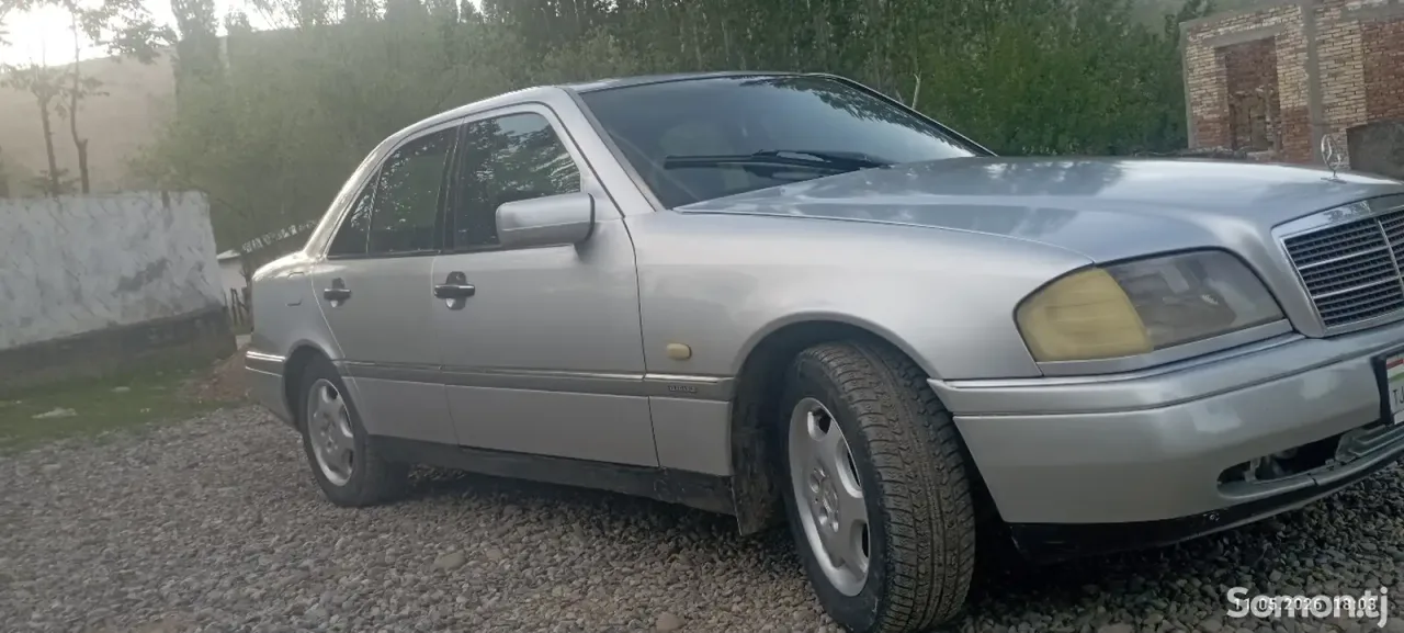 Mercedes-Benz C class 1994 · 1.8 MT