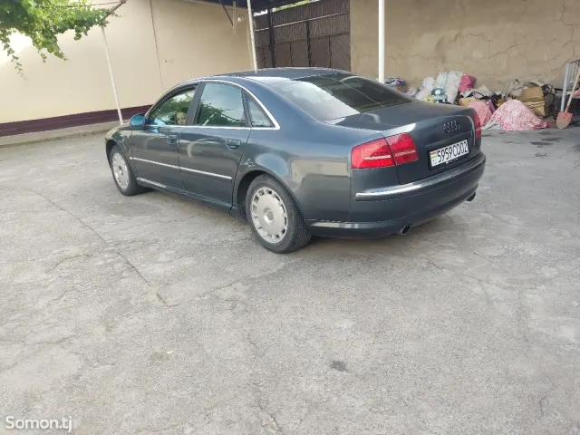 Audi A8 2006 · 4.2 AT