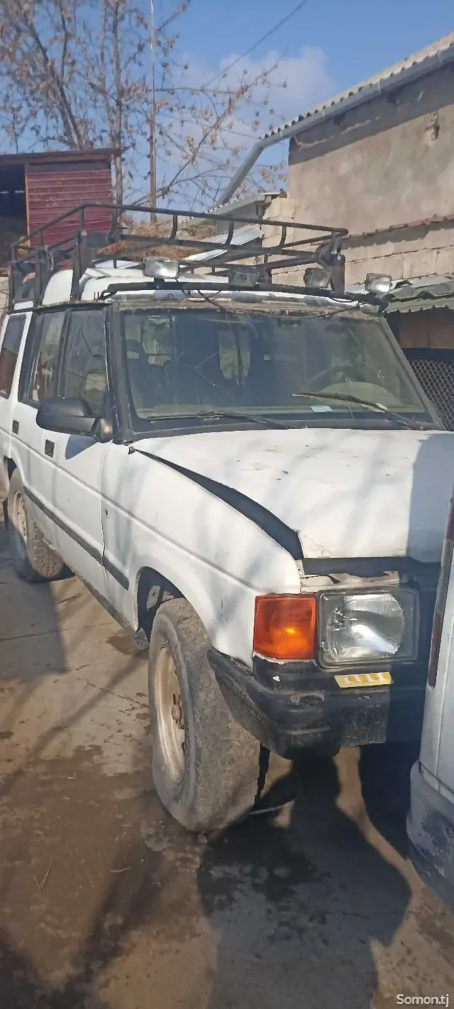 Land Rover Discovery 1993 · 2.5 MT
