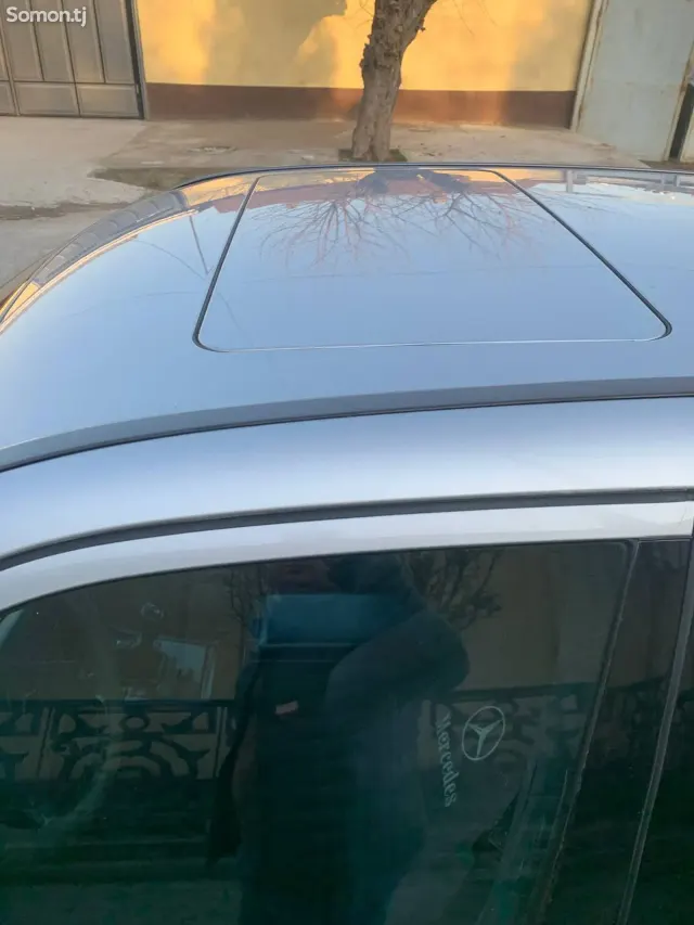 Mercedes-Benz C class 1995 · 2.2 MT