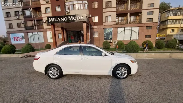 Toyota Camry 2008 · 2.4 AT