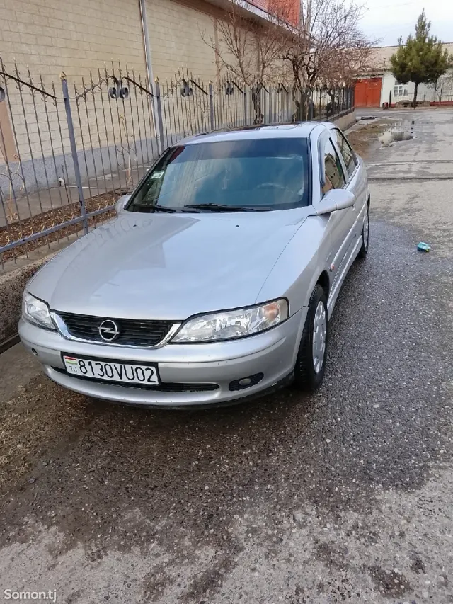 Opel Vectra B 1996 · 1.8 MT