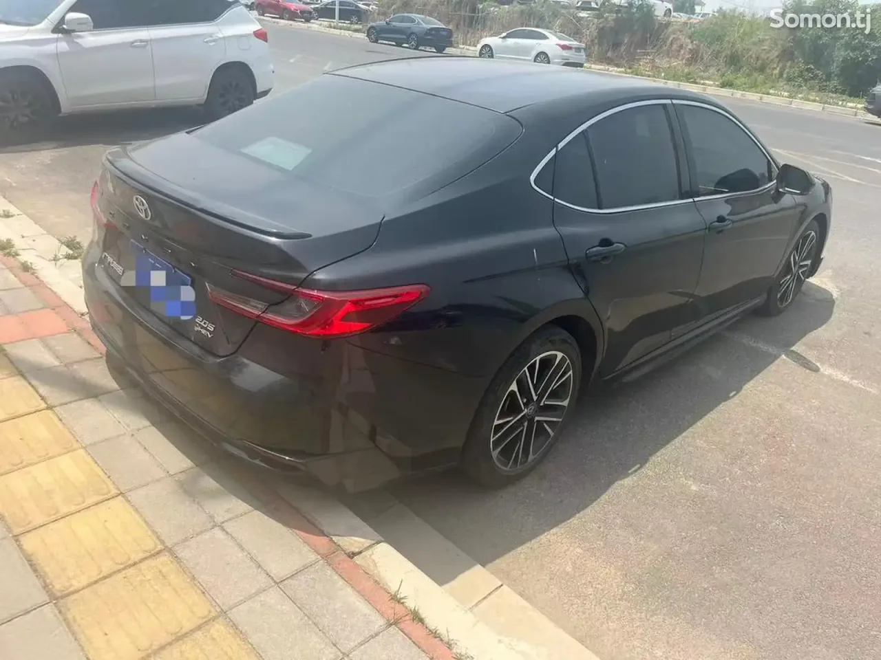 Toyota Camry 2025 · 2.0 AT