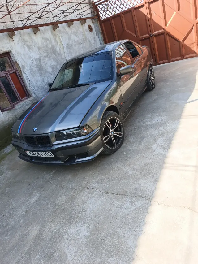 BMW M3 1996 · 1.8 MT