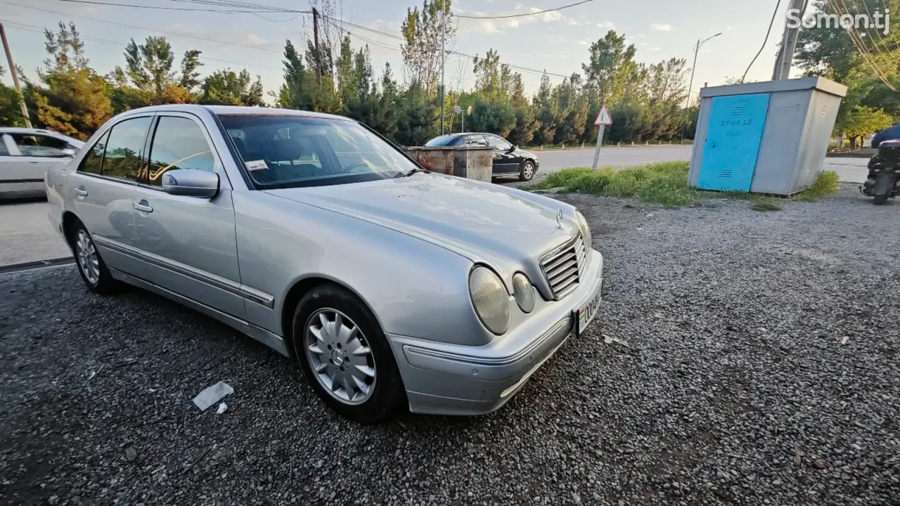 Mercedes-Benz E class 2000 · 2.0 AT