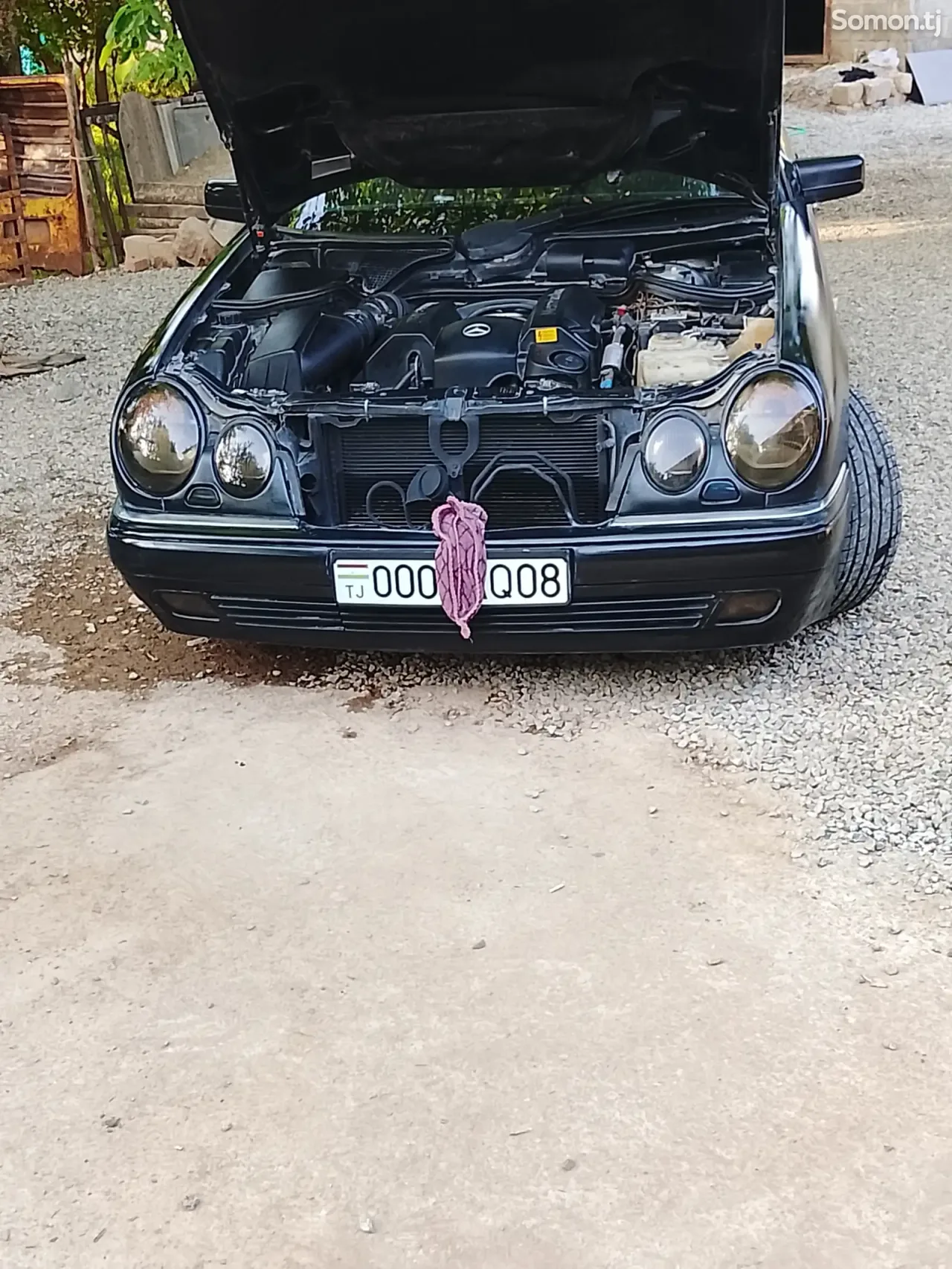 Mercedes-Benz E class 1999 · 2.4 AT