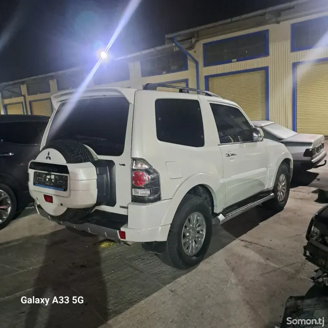 Mitsubishi Pajero 2014 · 3.0 AT