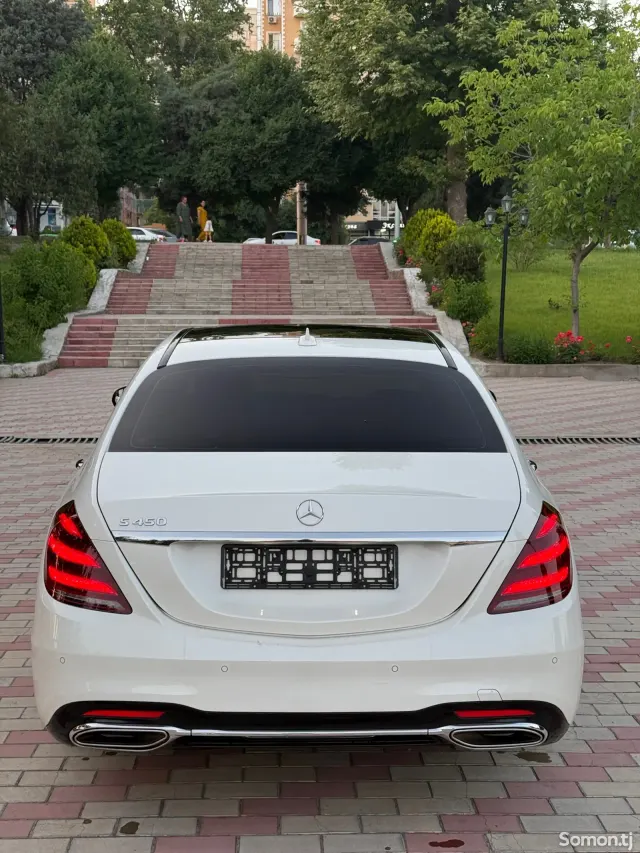 Mercedes-Benz S class 2018 · 3.0 AT