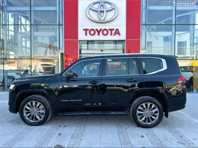 Toyota Land Cruiser 2026 · 4.0 AT