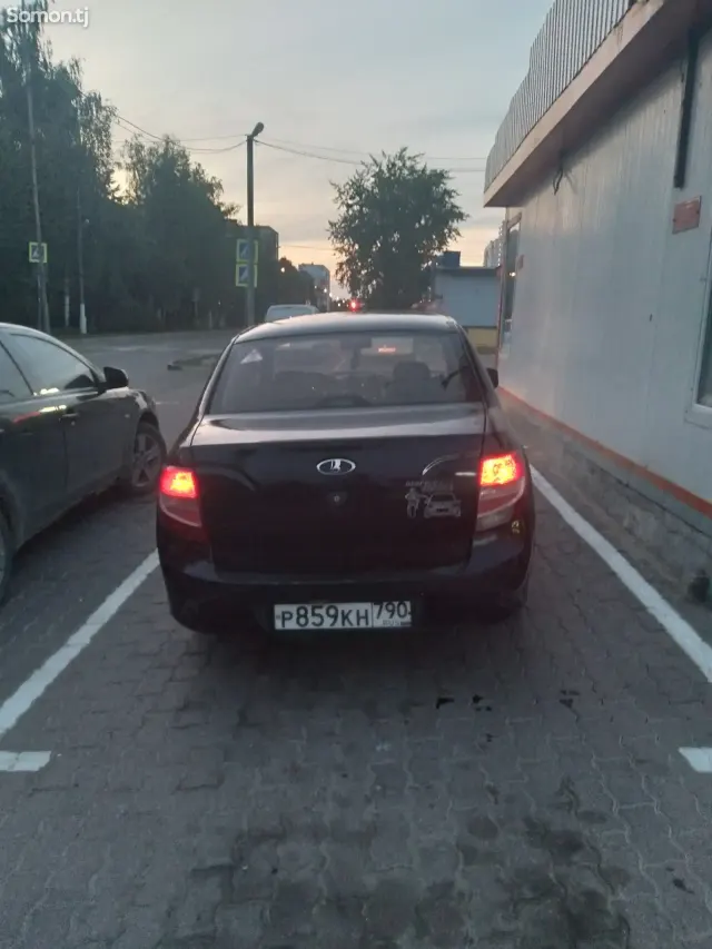 Lada (ВАЗ) Granta 2012 · 1.6 MT