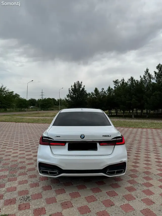BMW 7 series 2012 · 3.0 AT