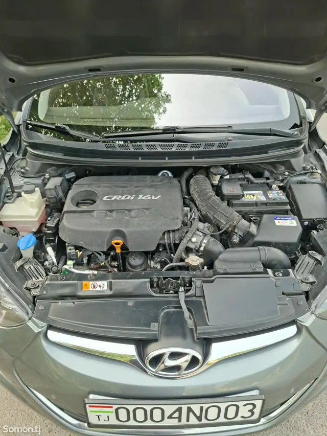 Hyundai Avante 2015 · 1.6 AT