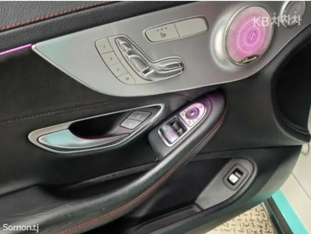Mercedes-Benz C class 2018 · 4.0 AT