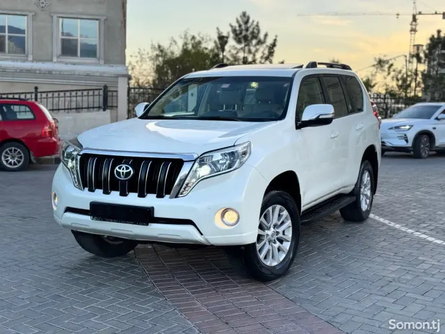 Toyota Land Cruiser Prado 2017 · 4.0 AT
