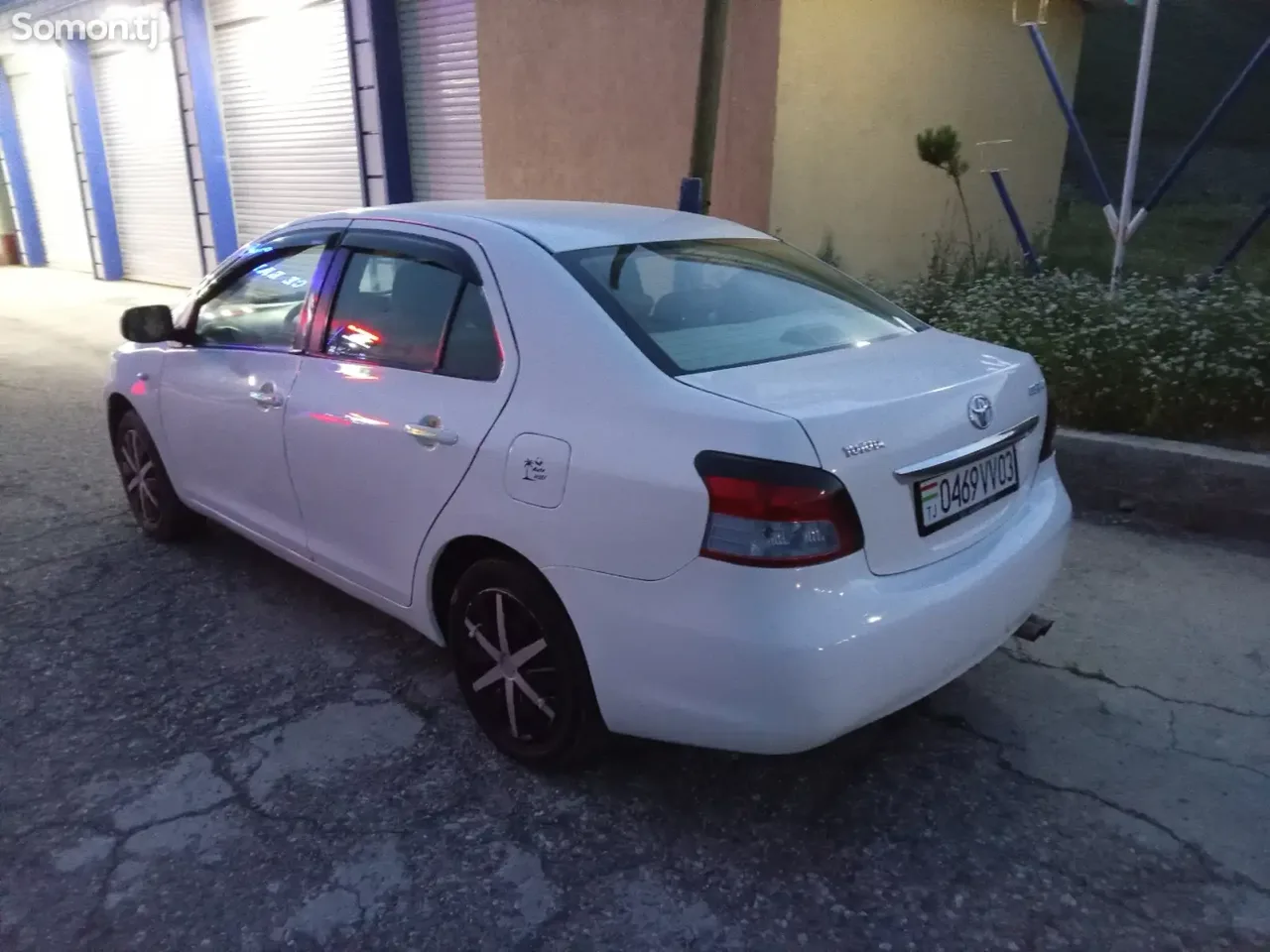 Toyota Yaris 2006 · 1.5 MT
