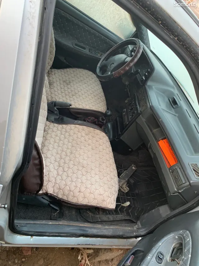 Daewoo Nexia 1996 · 1.6 MT