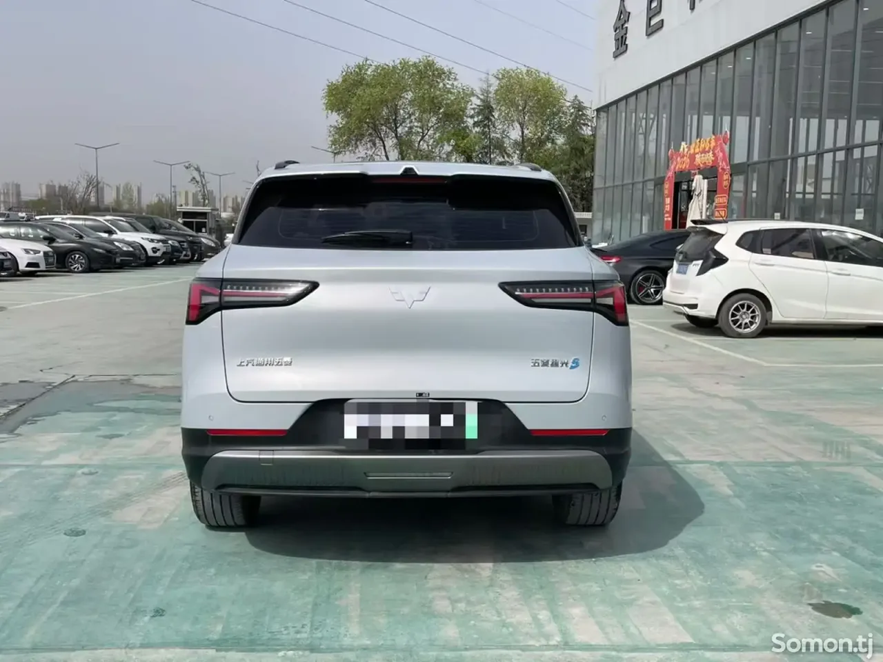 Wuling Starlight 2025 · 1.8 AT