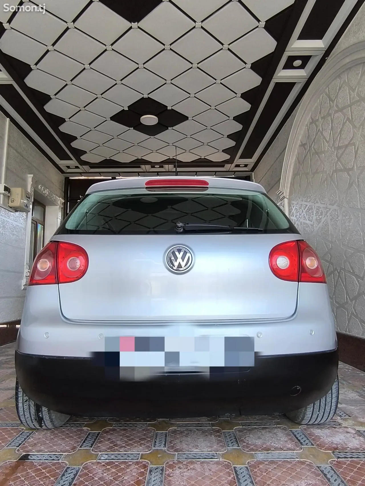 Volkswagen Golf 2007 · 1.6 MT
