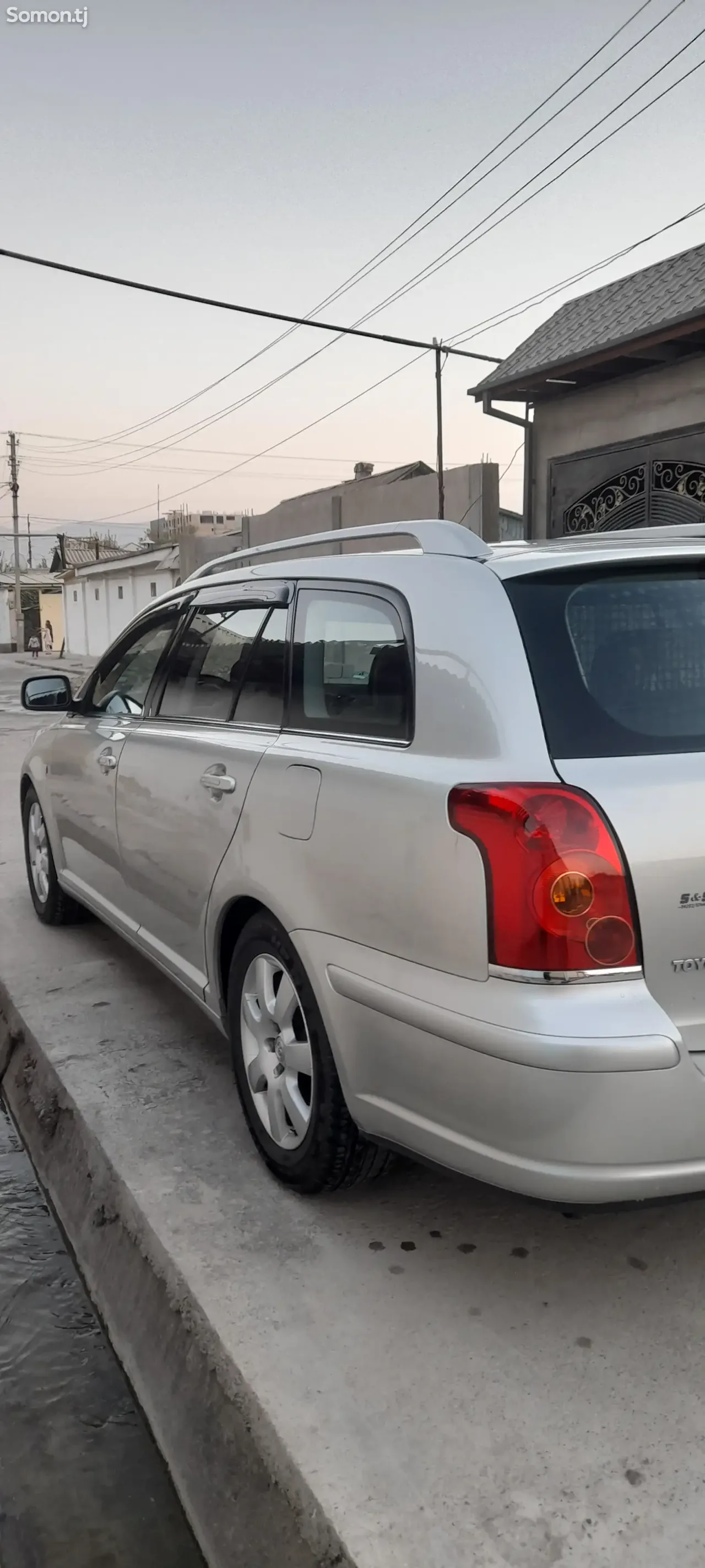 Toyota Avensis 2007 · 1.8 MT