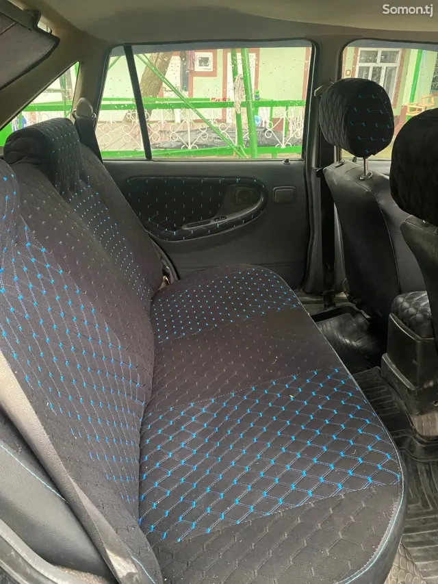 Daewoo Nexia 1996 · 1.6 MT