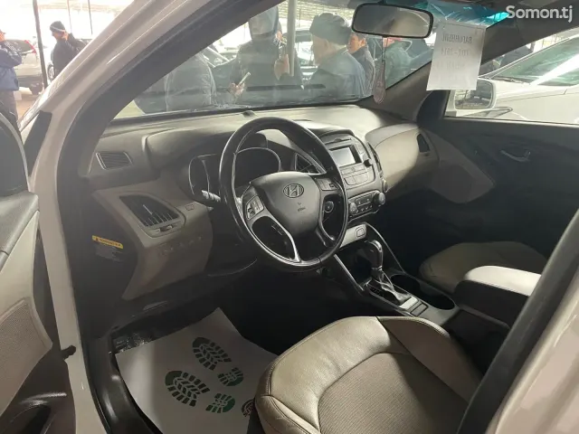 Hyundai Tucson 2014 · 2.4 AT