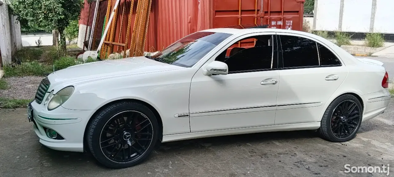 Mercedes-Benz E class 2007 · 3.5 AT
