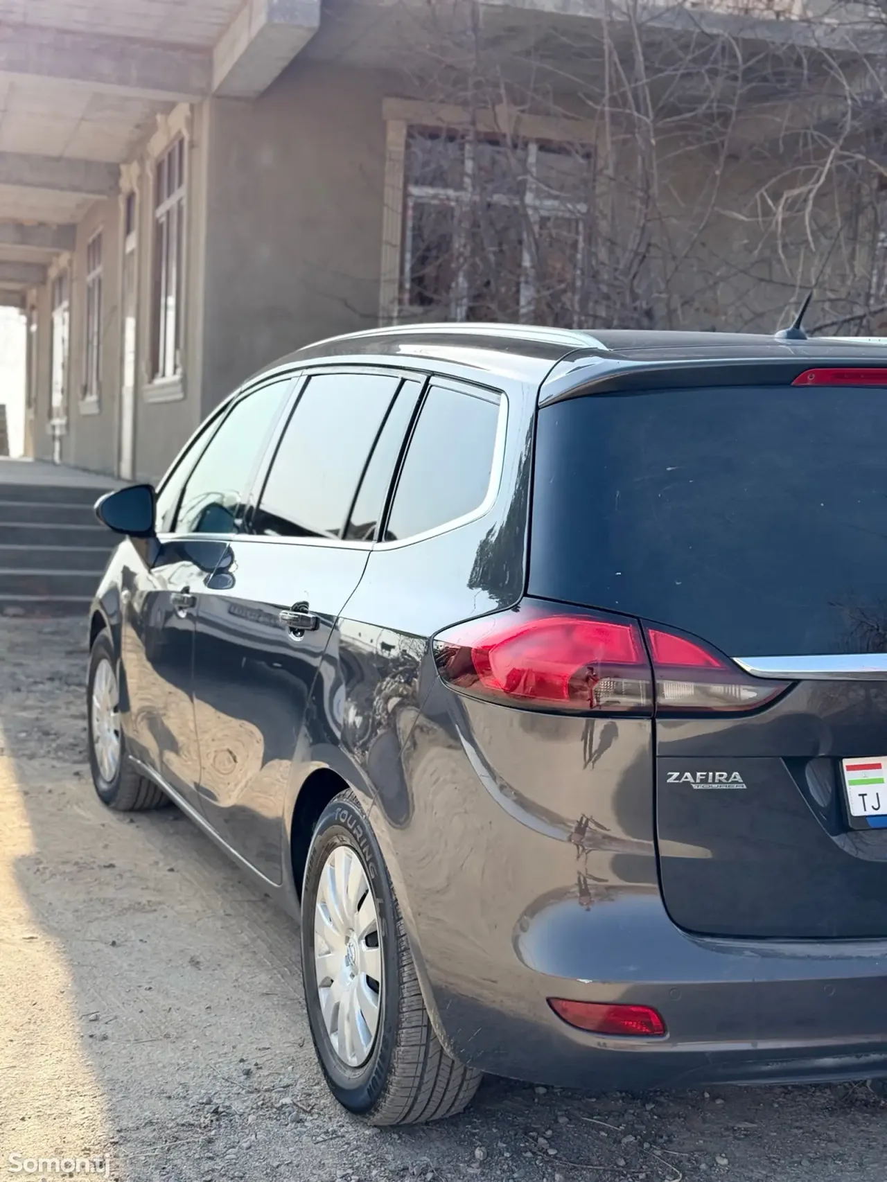 Opel Zafira 2014 · 1.6 MT