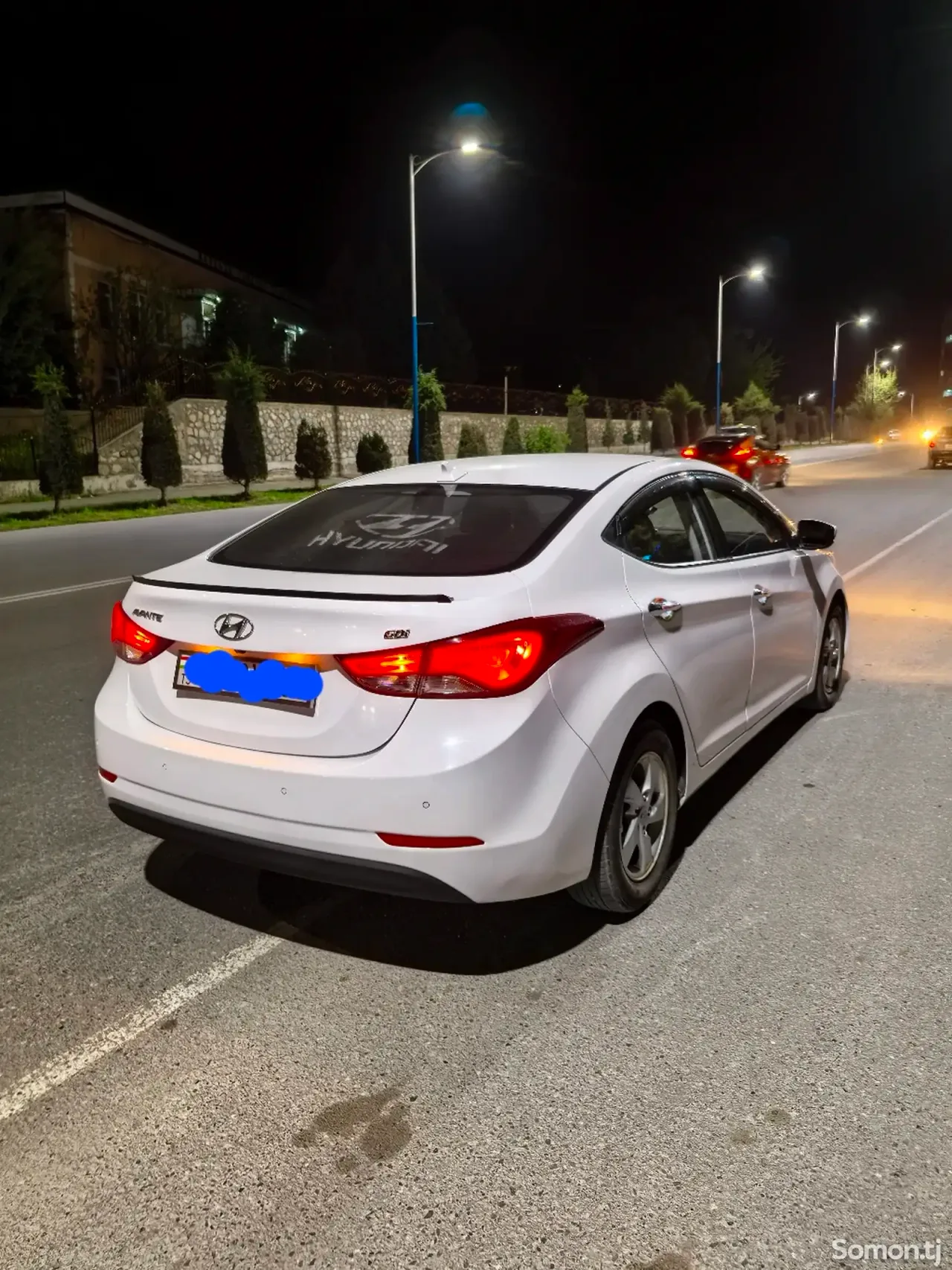 Hyundai Avante 2014 · 1.6 AT