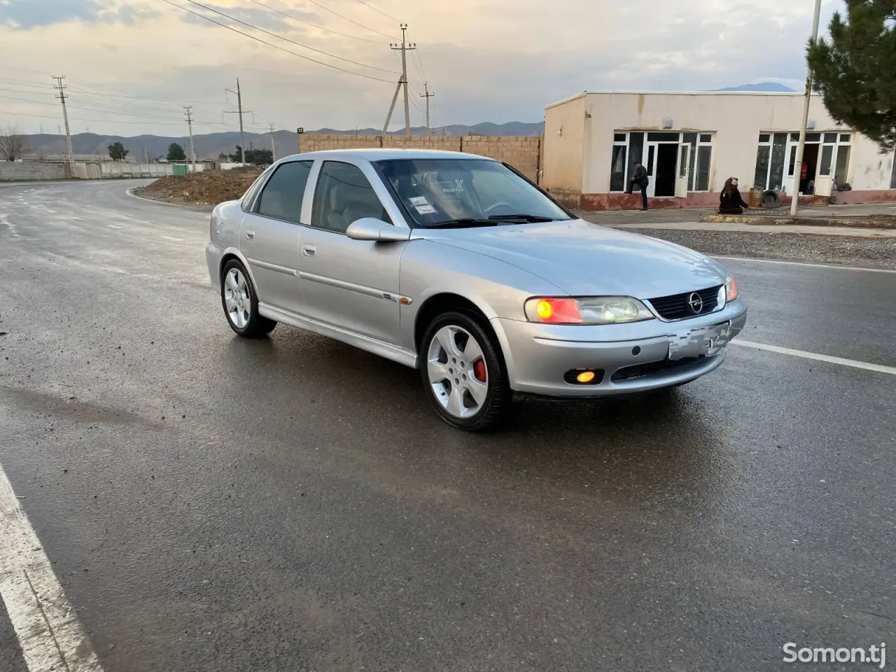 Opel Vectra B 2000 · 1.6 MT