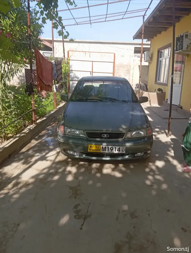 Daewoo Nexia 1995 · 1.6 MT
