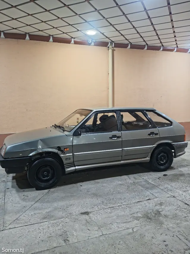 Lada (ВАЗ) 2109 1992 · 0.9 MT
