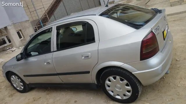 Opel Astra G 1998 · 1.6 MT