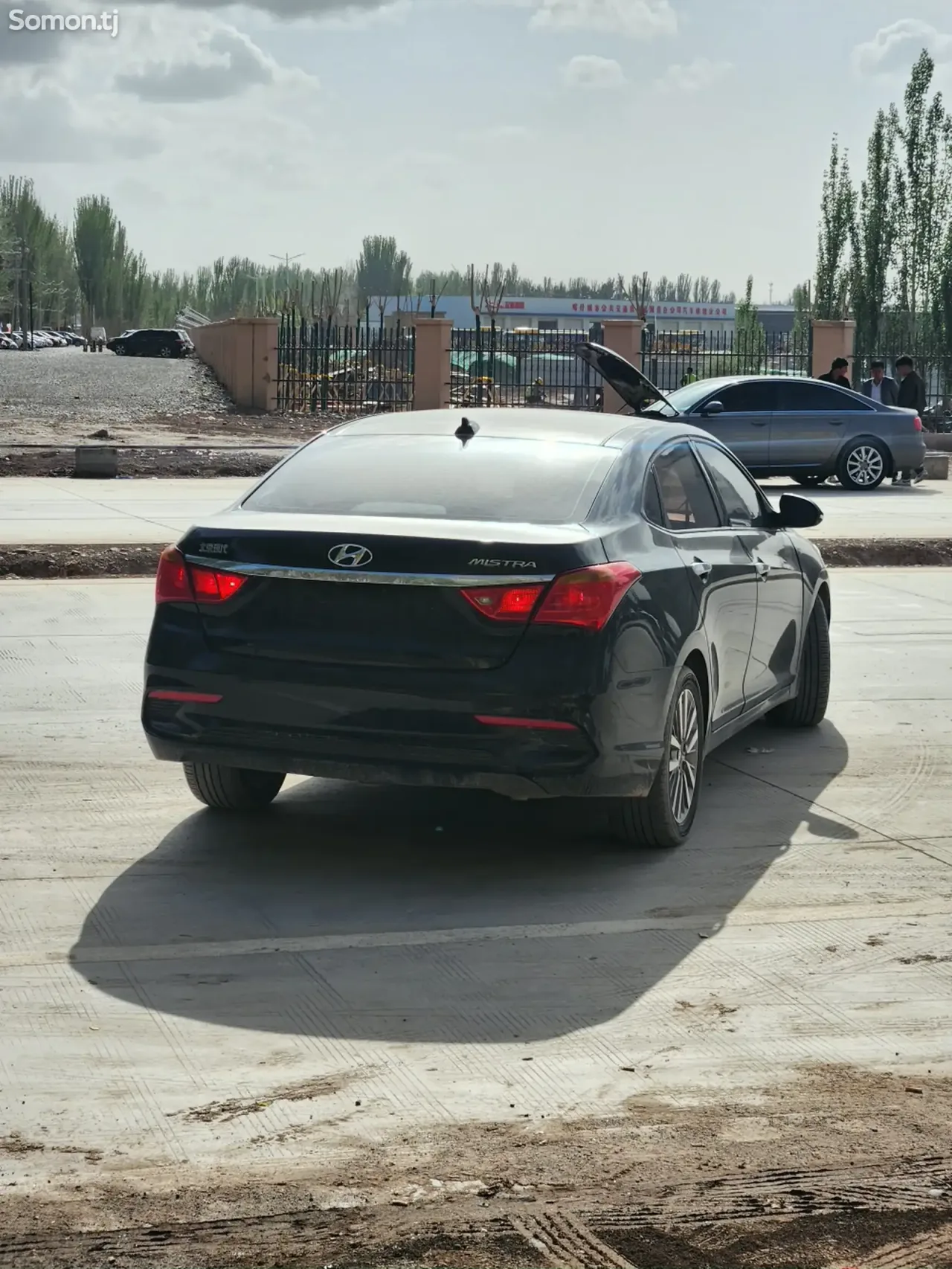 Hyundai Sonata 2016 · 1.8 AT