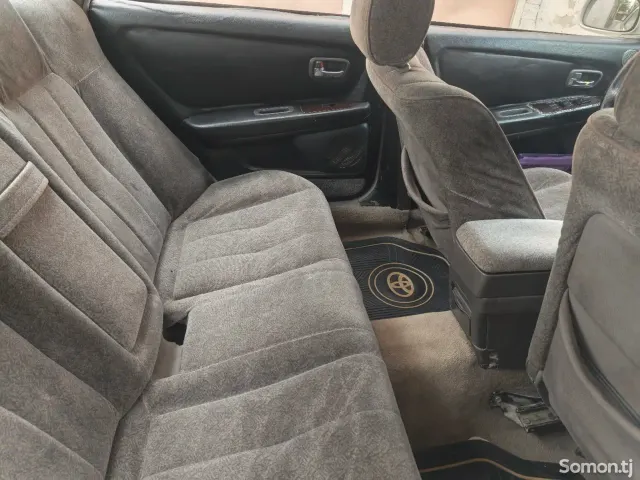 Toyota Mark II 1999 · 2.0 AT