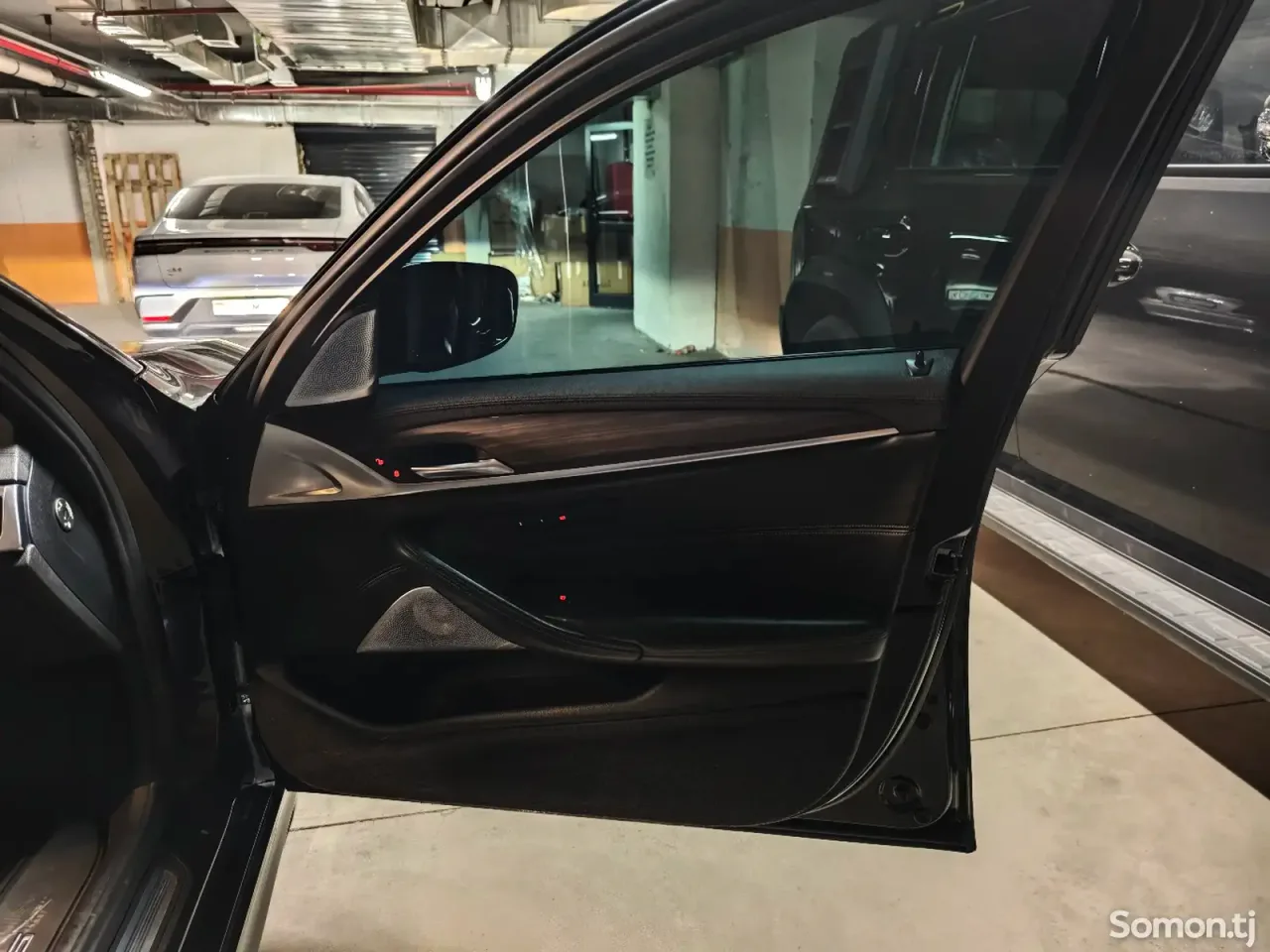 BMW 5 series 2017 · 2.0 AT