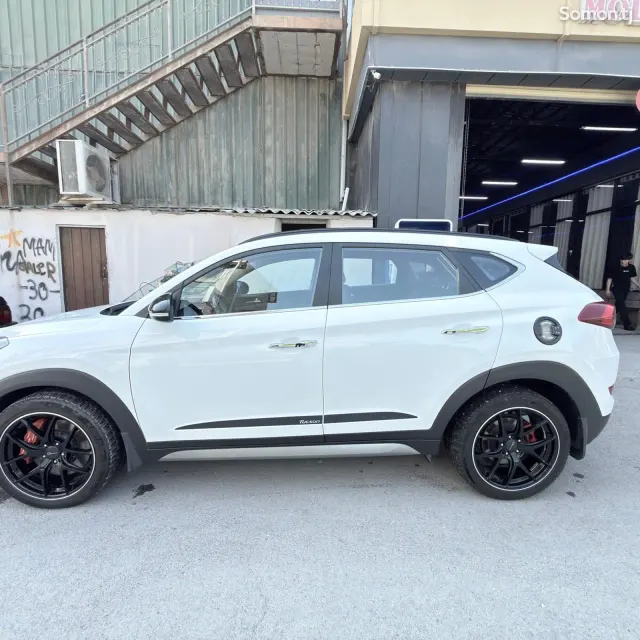 Hyundai Tucson 2017 · 2.0 AT