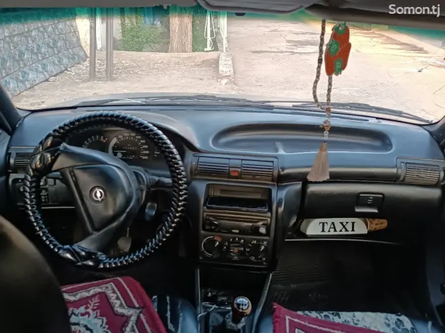 Opel Astra F 1993 · 1.6 MT