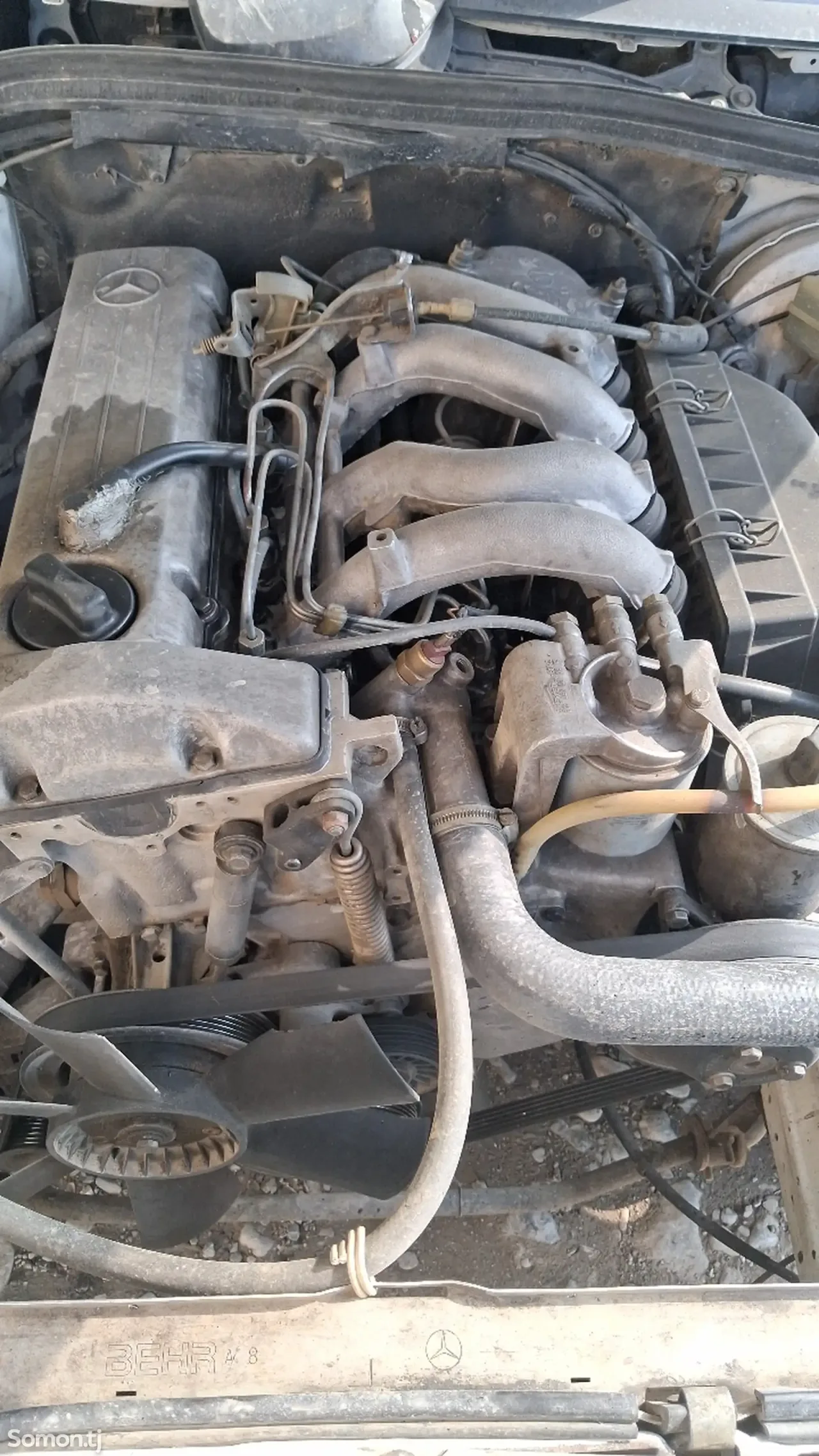 Mercedes-Benz W201 1988 · 2.2 MT