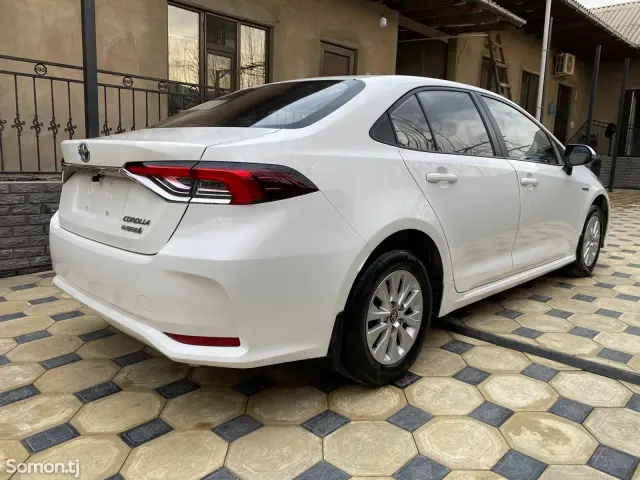 Toyota Corolla 2020 · 1.8 AT