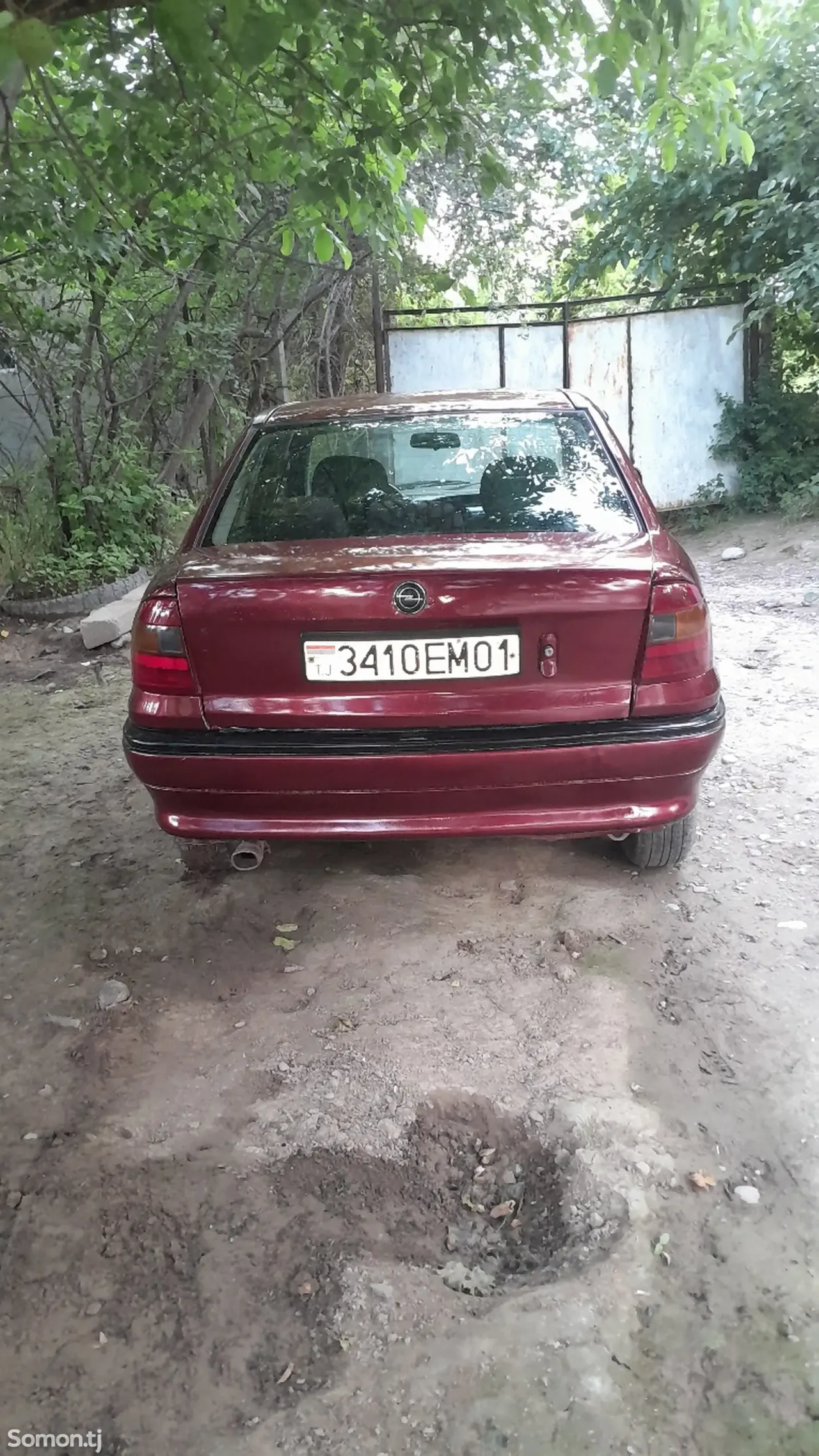 Opel Astra F 1993 · 1.6 MT