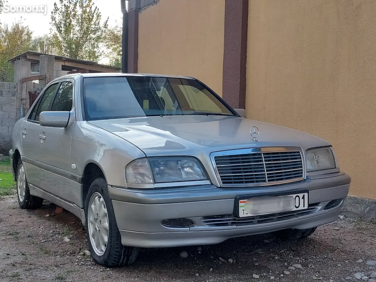 Mercedes-Benz C class 1999 · 2.0 MT