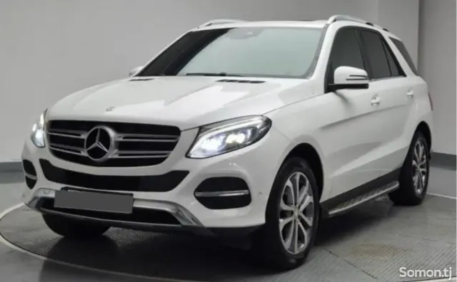 Mercedes-Benz GLE class 2016 · 2.0 AT
