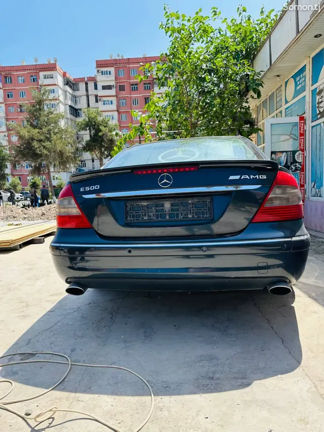Mercedes-Benz E class 2004 · 2.0 AT