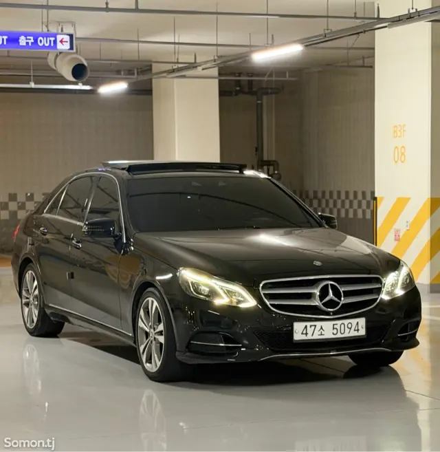 Mercedes-Benz E class 2015 · 3.0 AT