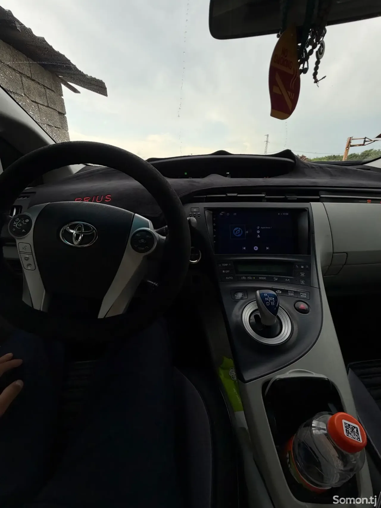 Toyota Prius 2010 · 1.8 AT