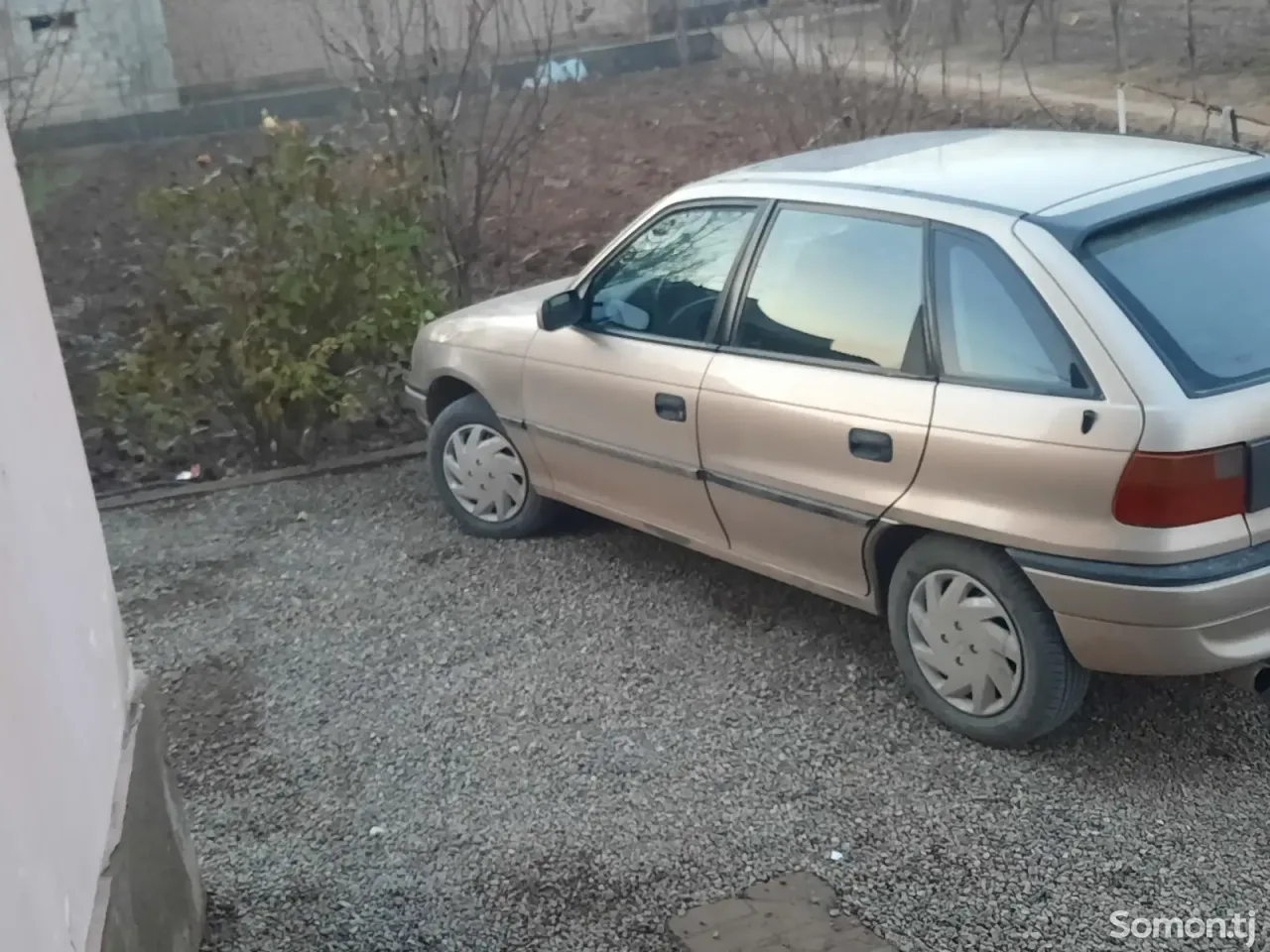 Opel Astra F 1997 · 1.6 MT