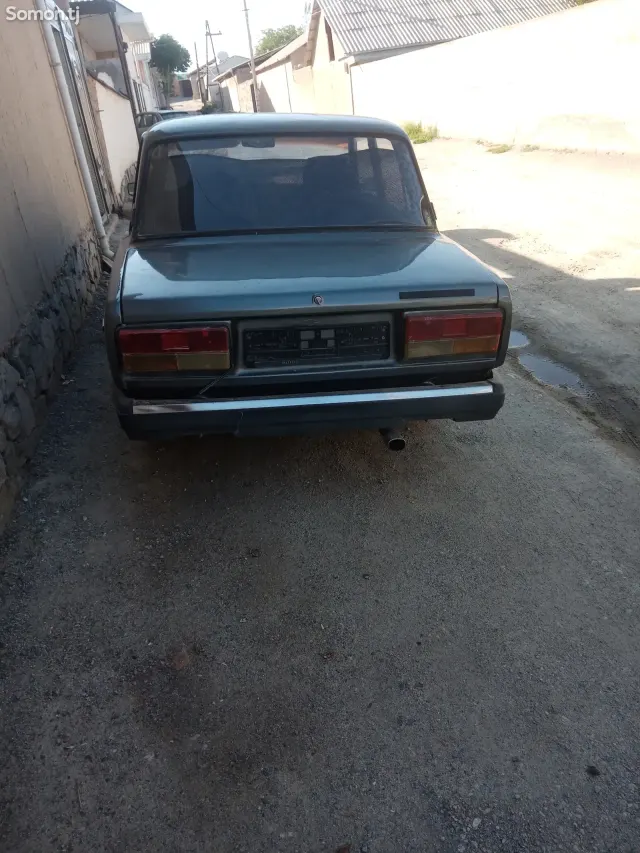 Lada (ВАЗ) 2107 2004 · 0.7 MT