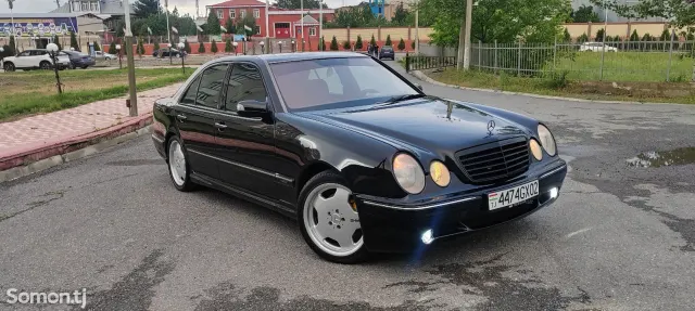 Mercedes-Benz E class 2002 · 2.8 AT