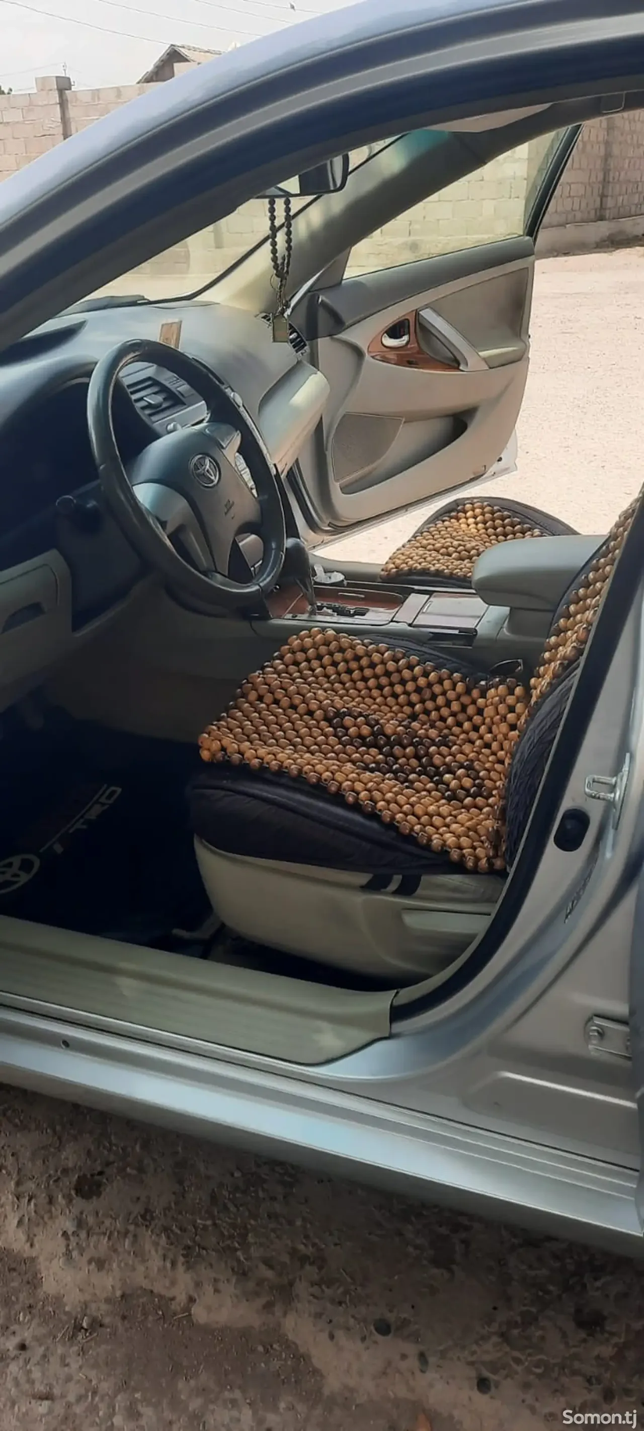 Toyota Camry 2007 · 2.4 AT